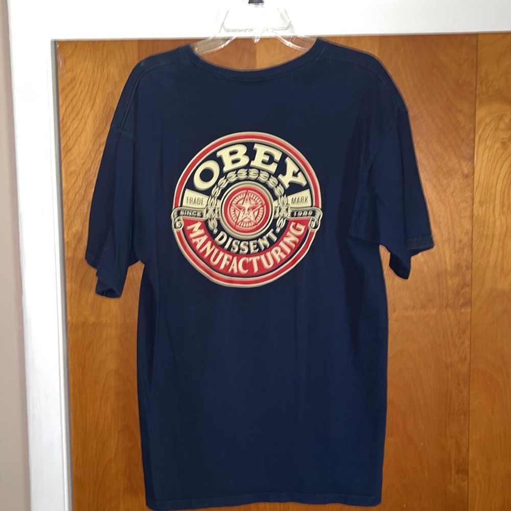 Obey graphic tee